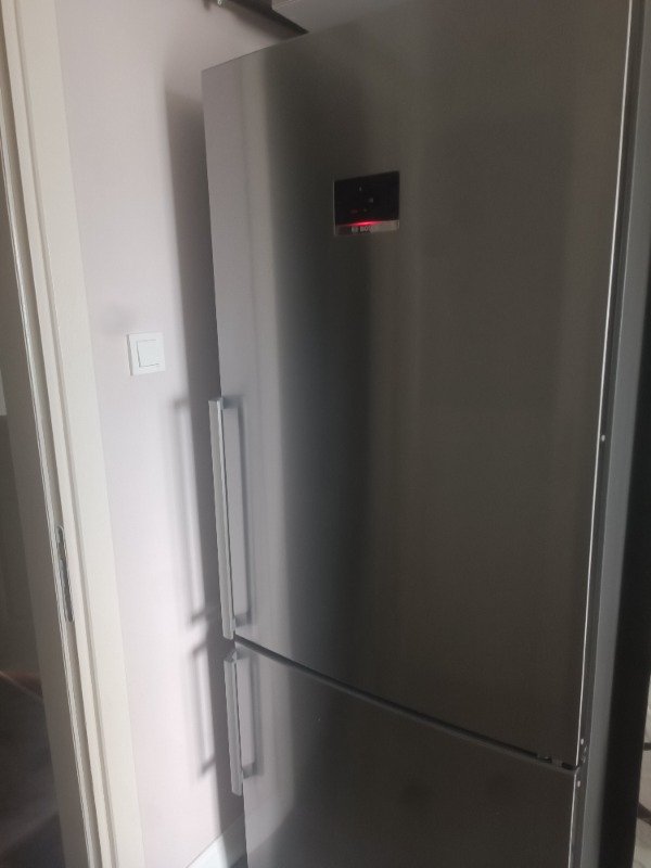 Bosch KGN76CIE0N Serie 6 186 x 75 cm Kolay Temizlenebilir Inox Alttan Donduruculu Buzdolabı