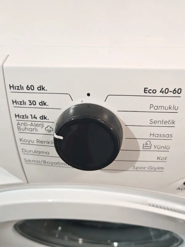Electrolux EWZF549WT 9 kg 1400 Devir TimeCare 14/30/60 dk Hızlı Yıkama Buharlı Anti Alerji Programlı Inverter Çamaşır Makinesi
